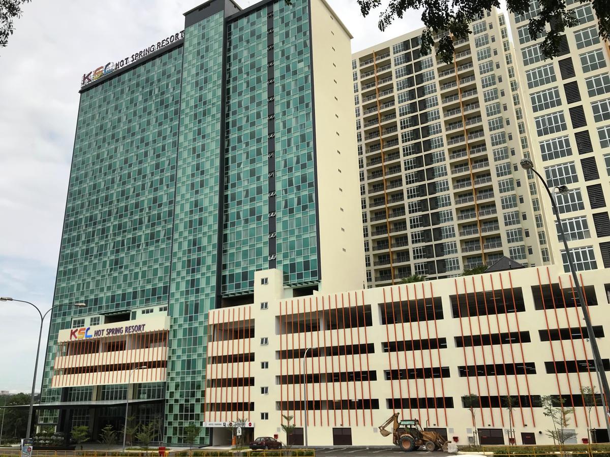 Ksl Hot Spring Resort Johor Bahru Exterior photo