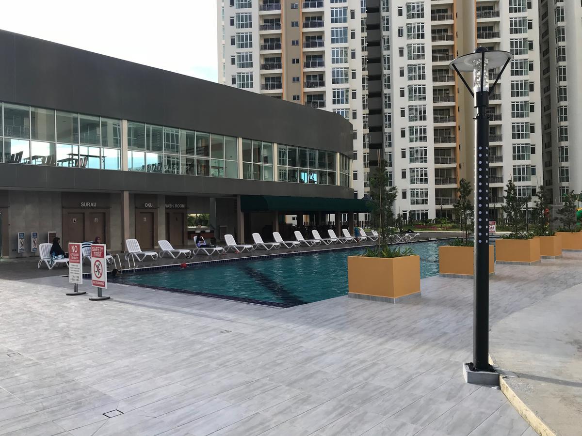 Ksl Hot Spring Resort Johor Bahru Exterior photo